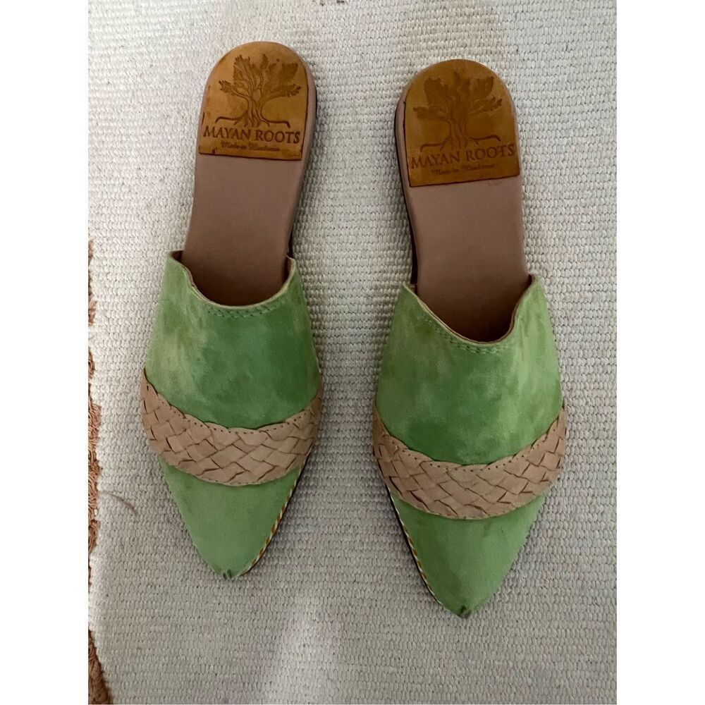 Mayan Root slip on